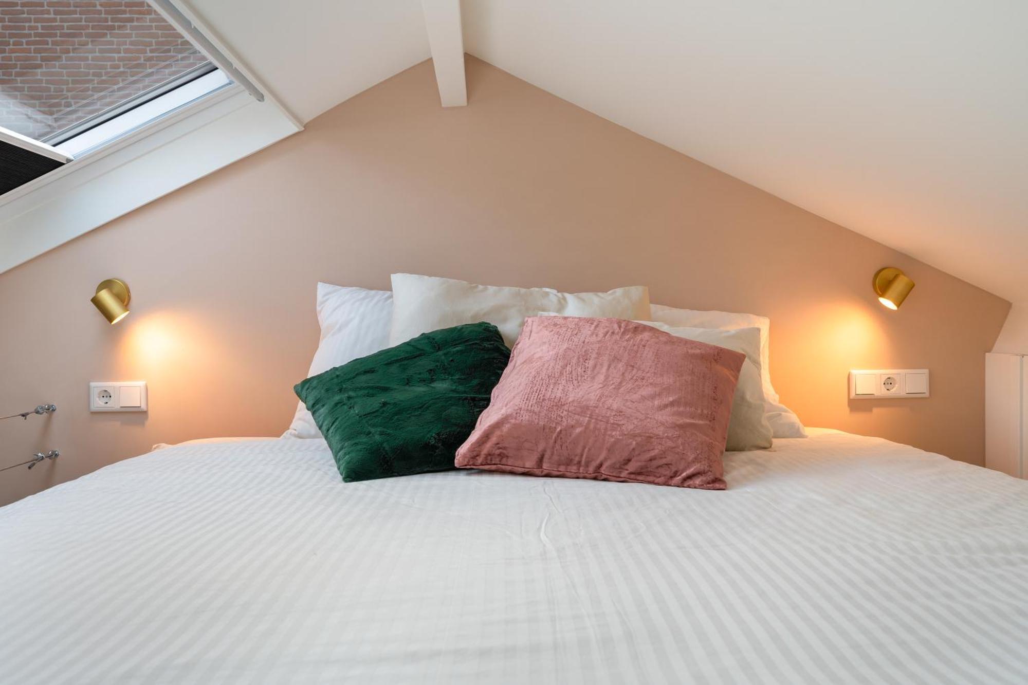 Luxury Fully Equipped Studio - Centrally Located Apartment Хуизен Екстериор снимка